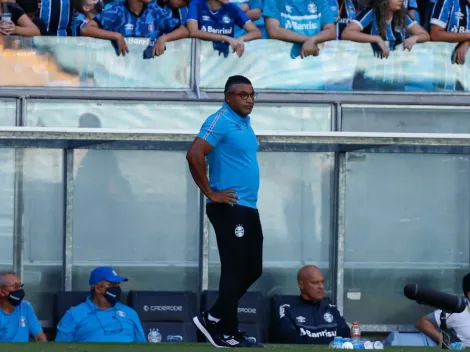 Vai cair? Diretoria do Grêmio se reúne com Roger Machado e trata sobre futuro no clube