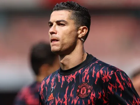 Manchester United abre os cofres e oficializa proposta de R$ 528 milhões por substituto de CR7