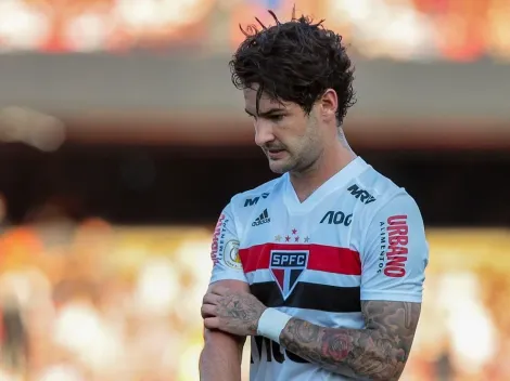 Alexandre Pato se coloca a disposição para jogar com as cores de gigante brasileiro