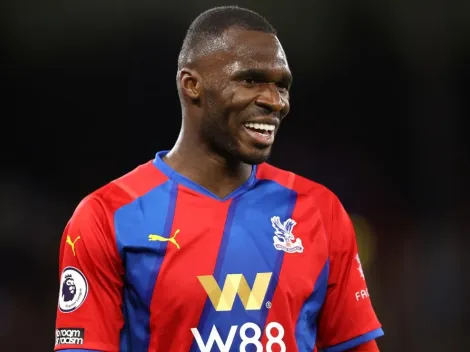 Atacante belga Benteke, ex-Liverpool, entra na mira de gigante brasileiro: "Já há conversas"