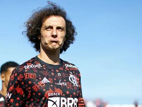 Em alta no Flamengo, técnico de grande clube europeu liga para David Luiz, e zagueiro define futuro