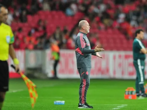 Após lance curioso contra o Internacional, Mano Menezes zomba da arbitragem