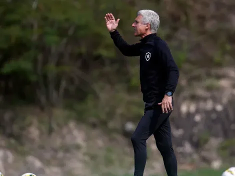 Luís Castro tem grave problema no Botafogo para o duelo contra o Flamengo