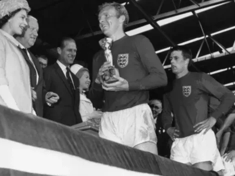 Copa do Mundo: Em 1966 Rainha Elizabeth II entregava a taça de campeã para a seleção da Inglaterra