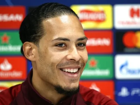 Van Dijk 'descarta' Messi e CR7 e elege o atacante mais difícil de se marcar