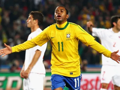 Jogador do Flamengo é fotografado ao lado de Robinho e gera polêmica na web