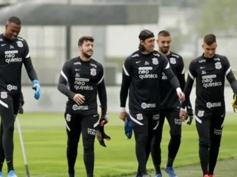 Corinthians pode "perder" dois goleiros para a próxima temporada; um deles tem saída quase confirmada