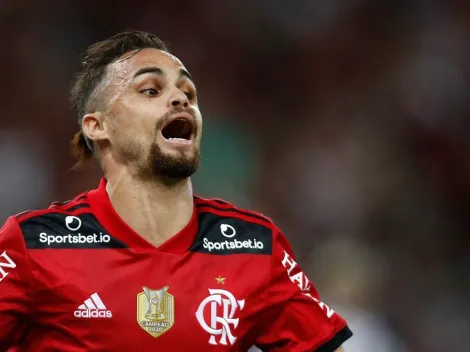 Técnico entra em cena, e gigante brasileiro se aproxima do atacante Michael, ex-Flamengo