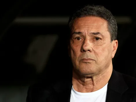 "Estou me virando!" Luxemburgo surpreende ao falar da dupla Róger Guedes e Yuri Alberto