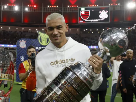 Goleiro Santos, do Flamengo, é disputado por 2 gigantes do futebol brasileiro; Fla aceita fazer acordo