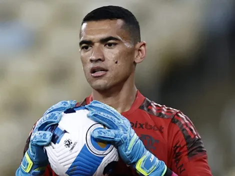 Gigante do futebol brasileiro vai com tudo para fechar com o goleiro Santos, do Flamengo