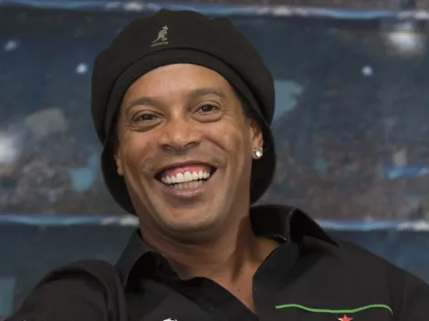 Ronaldinho revela sonho de jogar por gigante do futebol brasileiro: "Todo jogador se imagina"
