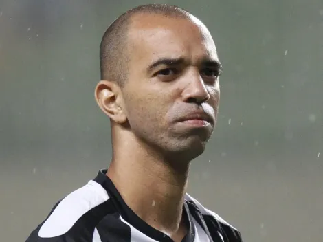 Clube brasileiro acerta a contratação do atacante Diego Tardelli, ex-Galo