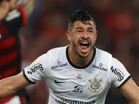 Giuliano, ex-Corinthians, se oferece para atuar em tricampeão da Libertadores