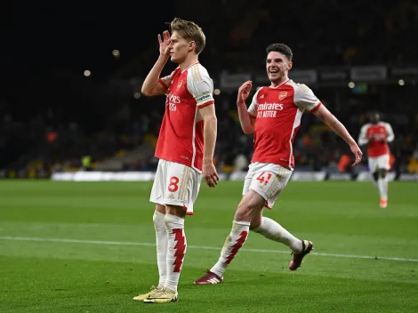 Arsenal lidera a Premier League e terá clássico crucial contra o Tottenham