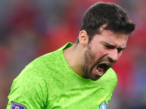 Alisson pode receber proposta inacreditável da Arábia Saudita: "É uma grana que..."