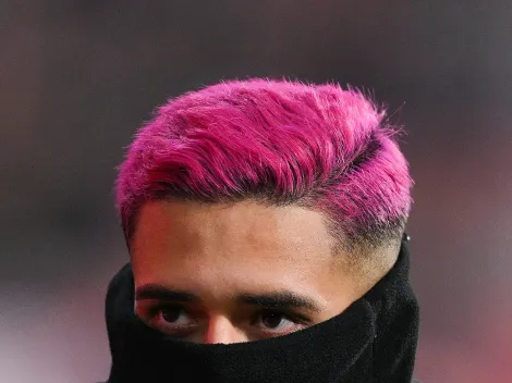 CBF pede que Yan Couto mude cabelo rosa na Seleção Brasileira