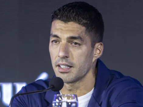 Suárez anuncia aposentadoria da Seleção do Uruguai