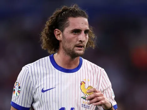 Manchester United desiste de Adrien Rabiot