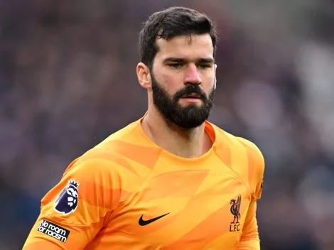 Barcelona foca em Alisson, do Liverpool, para 2025