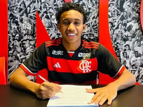 Enzo assina primeiro contrato profissional com o Flamengo