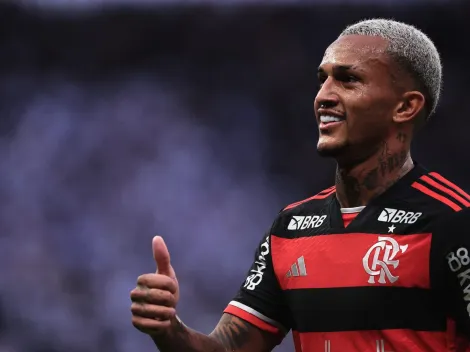 Depois de classificação do Flamengo, Wesley provoca Matheuzinho