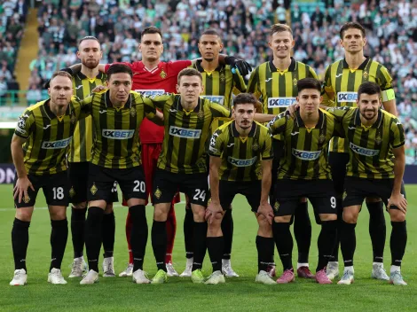 Jogadores do Kairat comemoram jogo contra o Real Madrid