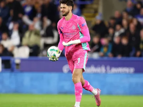 Newcastle reabre negociações com James Trafford para 2026