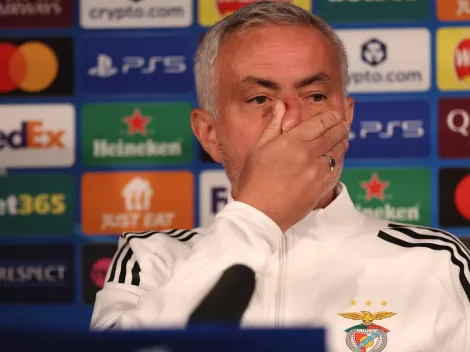 Mourinho perde a paciência com jornalistas durante coletiva do Benfica