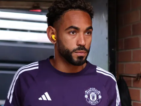 Matheus Cunha anuncia retorno aos treinos do Manchester United