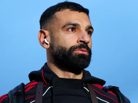 Salah volta a ficar no banco de reservas do Liverpool