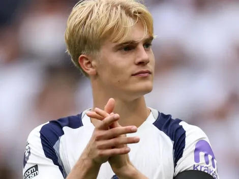 Tottenham descarta vender Bergvall mesmo com interesse do Liverpool