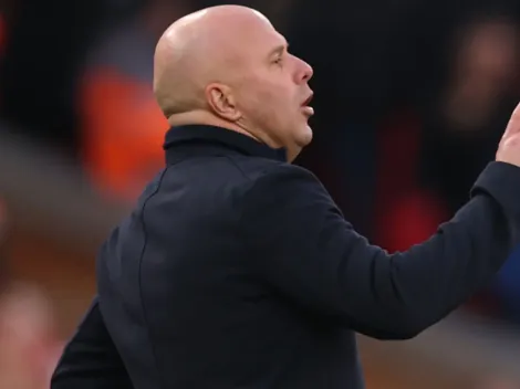 : Arne Slot veta retorno de Harvey Elliott ao Liverpool