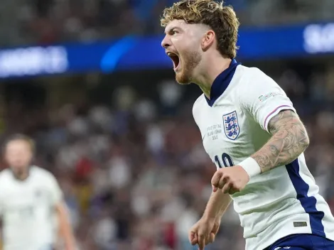 Arne Slot trava solução e Elliott segue em impasse