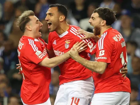 Benfica atropela o FC Porto no Dragão e assume a liderança isolada