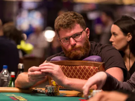 Nick Petrangelo crava torneio de US$ 50 mil após ficar com 1 bb em Vegas