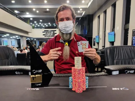 Paulo Chapecó é campeão da Copa Freeroll no H2 Club São Paulo