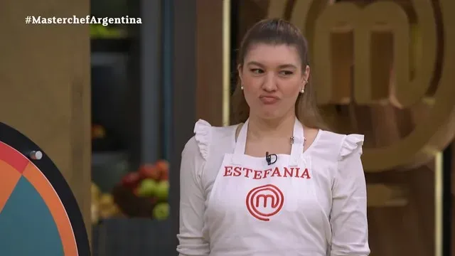 Estefanía se enojó con sus compañeros en MasterChef.