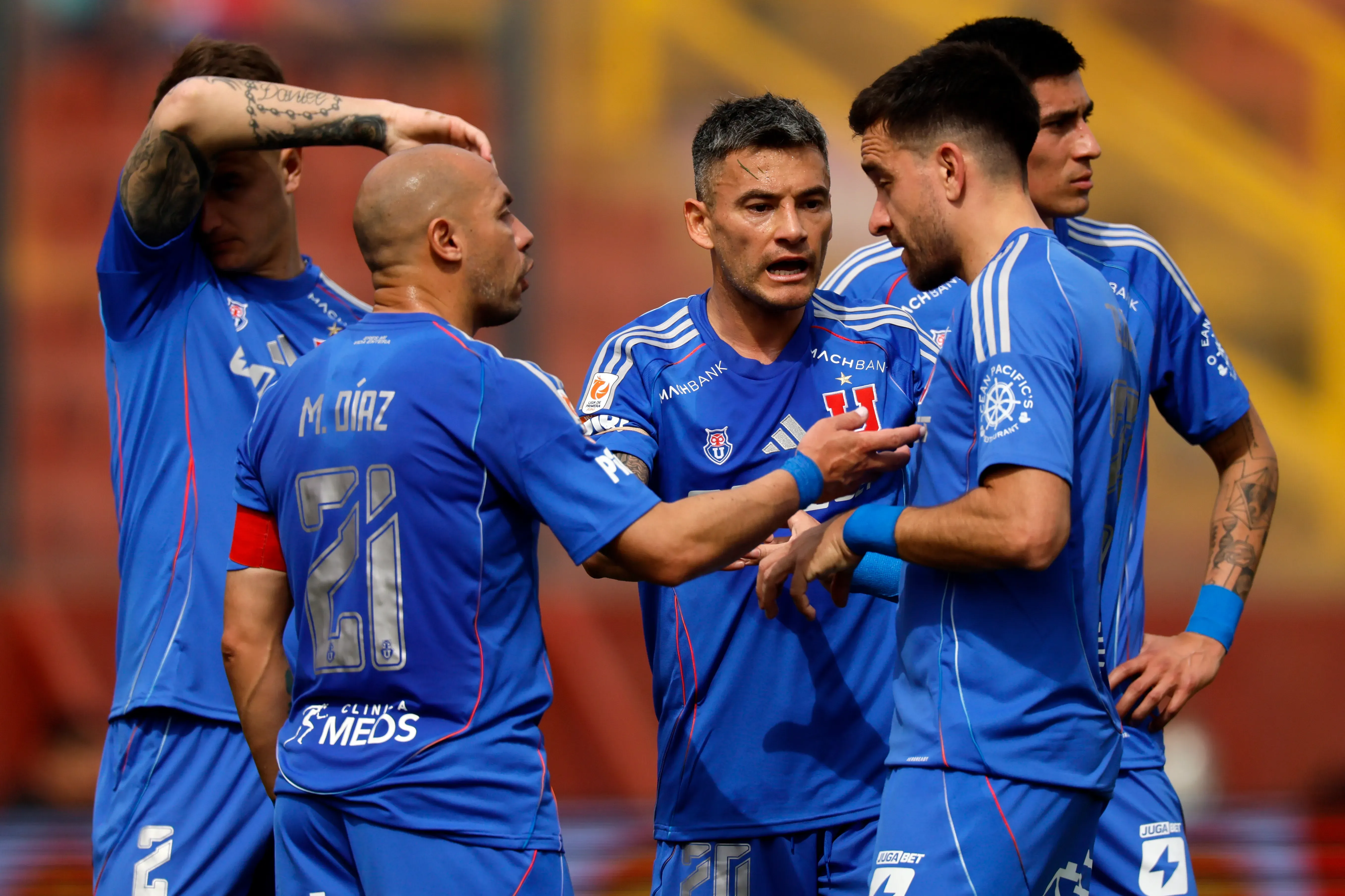 “Todos sabemos lo que pesan Marcelo Díaz y Charles Aránguiz en U. de Chile” | Photosport