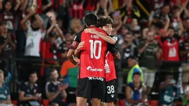 Mathías Ruiz y Bryan Ruiz – Alajuelense