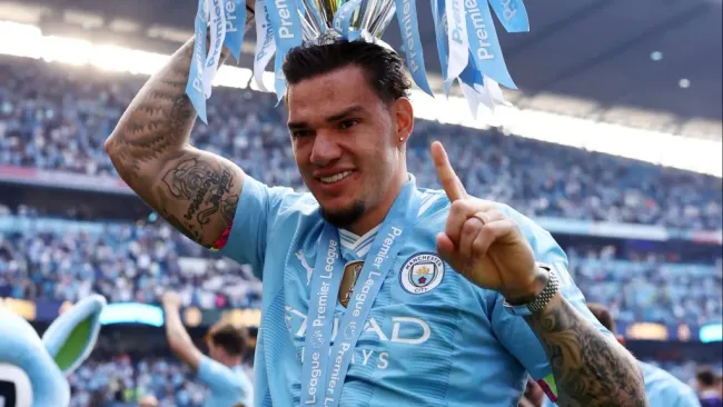 Manchester City aceita R$ 268 milhões e fica próximo de fechar venda de Ederson. (Photo by Naomi Baker/Getty Images)