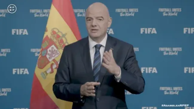 Gianni Infantino en el mensaje que le grabó a la RFEF. FIFA.com