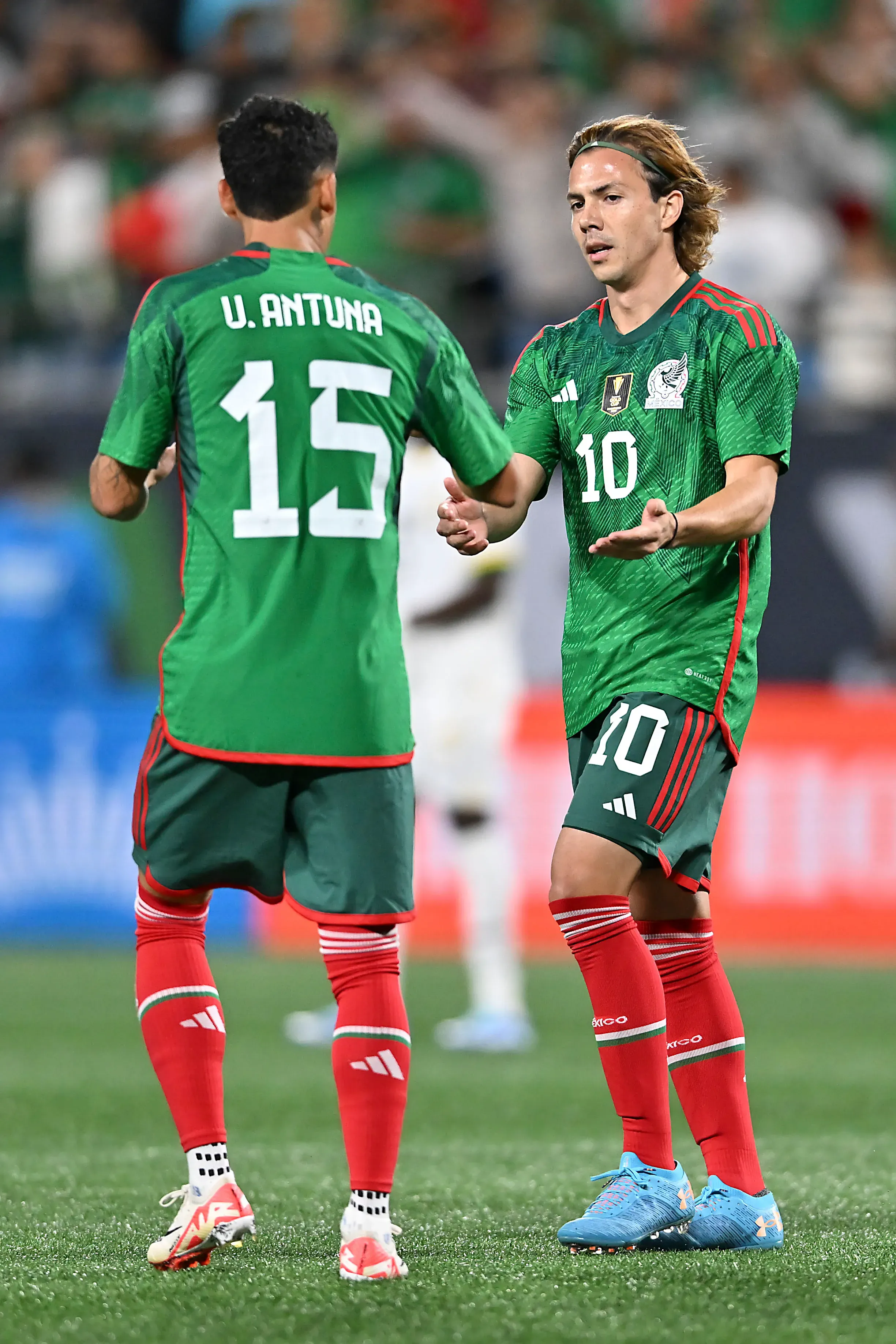 Uriel Antuna y Sebastián Córdova interesan en Pumas (Imago7)