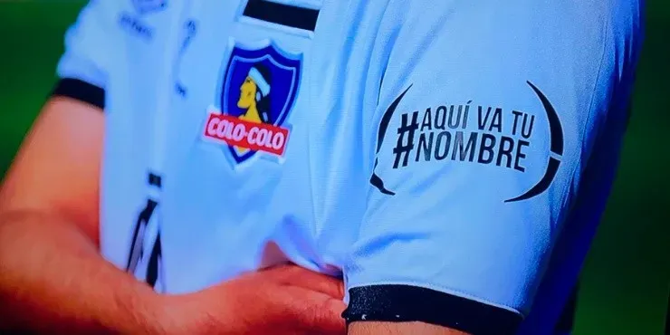 ¿Qué prepara Colo Colo en su camiseta? ¿Por qué dice #AquiVaTuNombre?