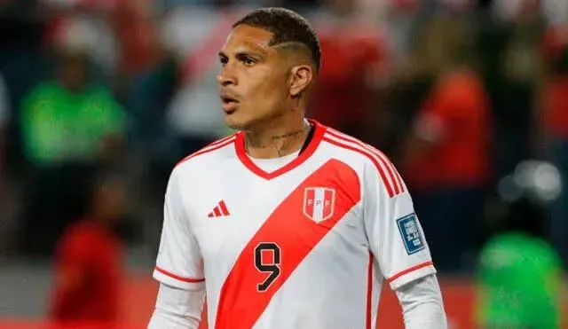 Paolo Guerrero en sus últimos partidos con la Selección Peruana. (Foto: Twitter).