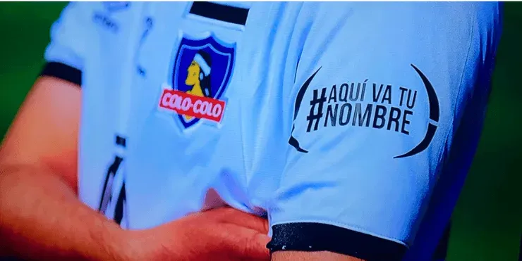 Esta fue la camiseta que los hinchas pudieron ver en la transmisión oficial de este domingo. Pero, ¿qué significa?