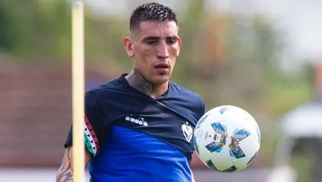 Ricardo Centurión sigue sin jugar en Vélez. (Foto: Prensa Vélez).