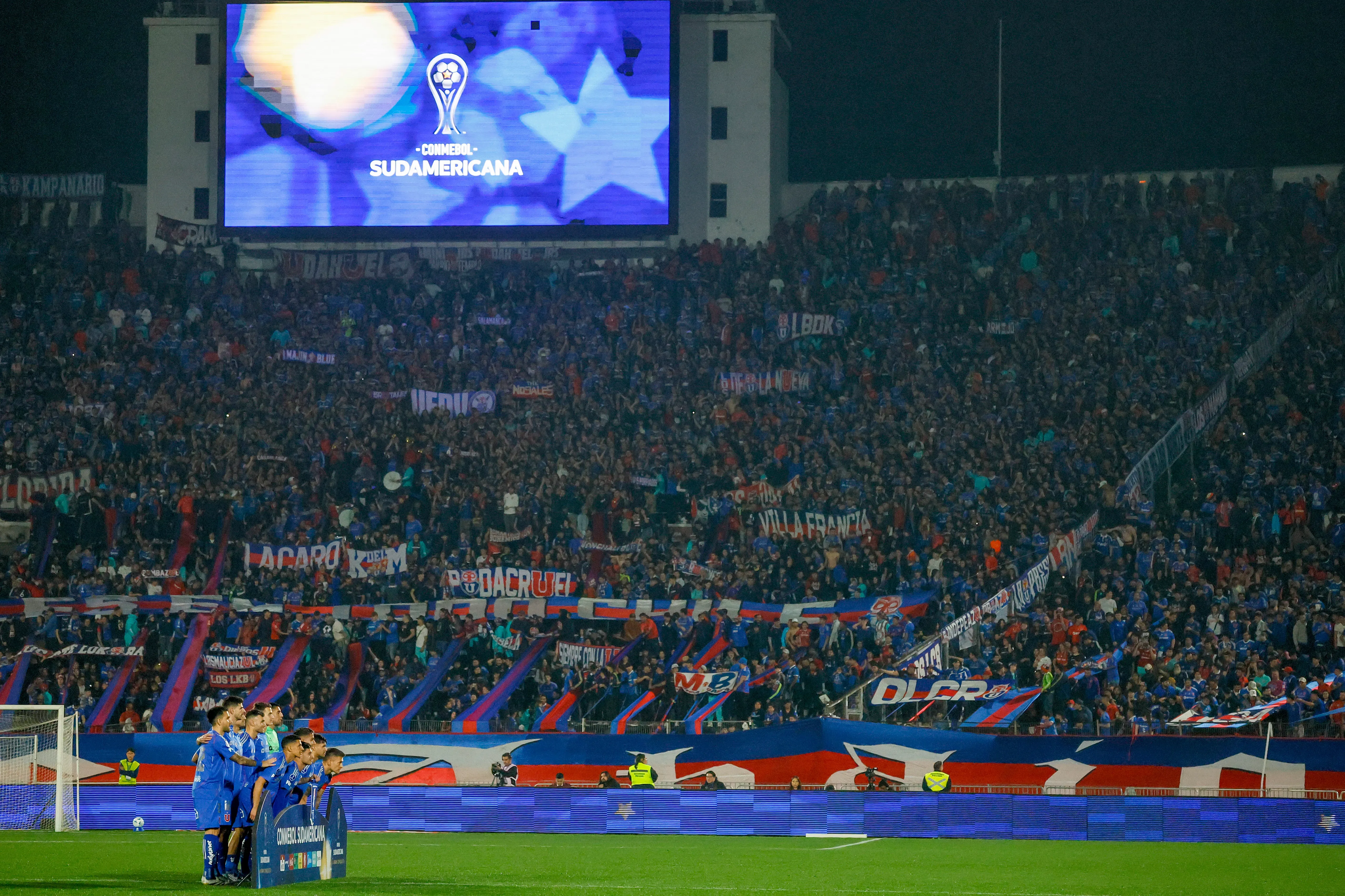 El sueño de los hinchas azules dio un nuevo paso en falso. Foto: Andrés Pina/Photosport