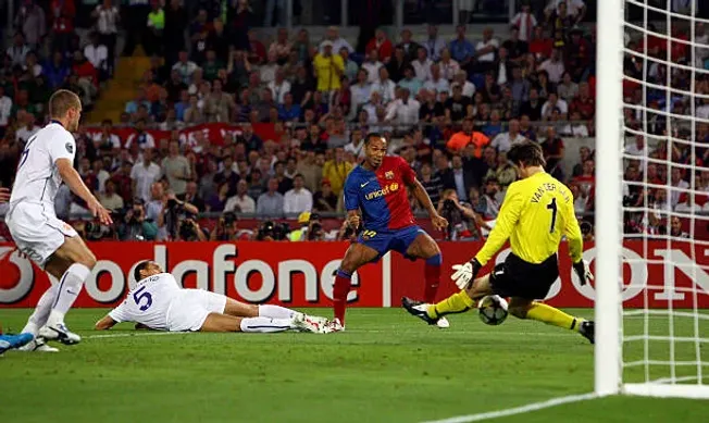 A 16 años del partido, Henry reveló que jugó lesionado vs. Manchester United.