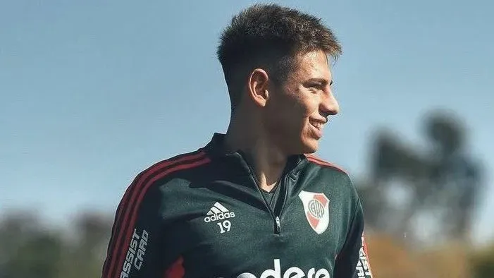 Twitter: @Riverplate